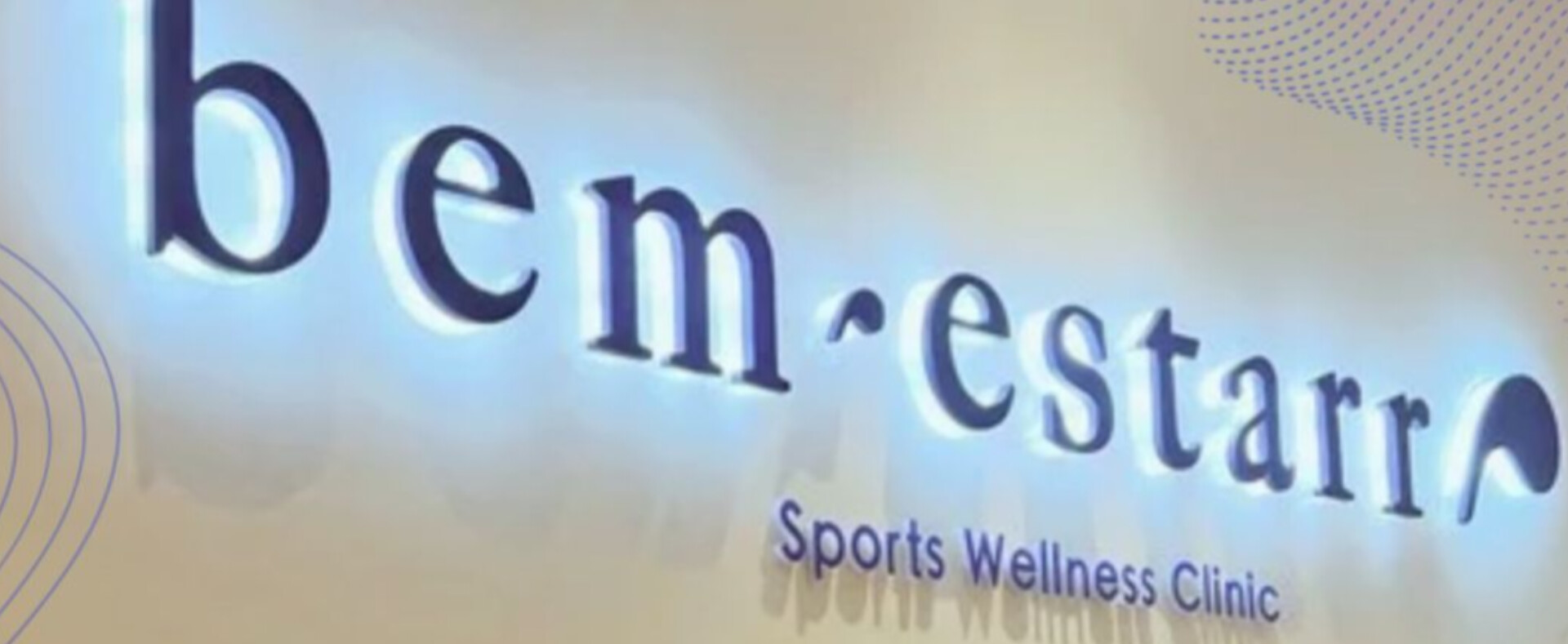 Loker SPORTS MASSAGE THERAPIST