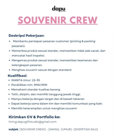 Loker Souvenir crew